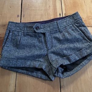 (SOLD) american eagle preppy tweed cuffed wool blend shorts size 4